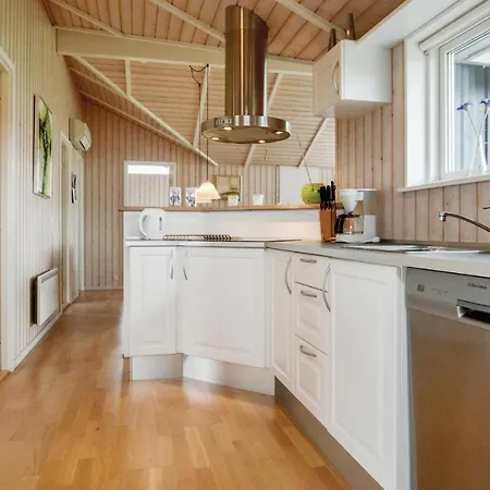 3 Bedroom Awesome In Haderslev Holiday home *